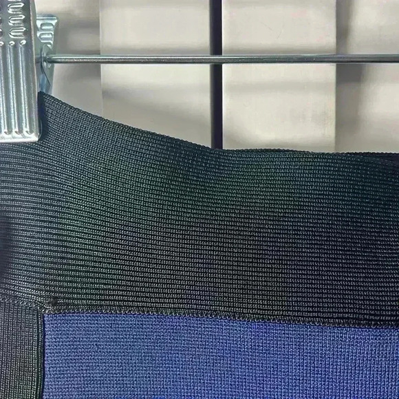 BCBGMaxazria Alina Bandage Striped Stretch Mini Skirt Size Small Black/Navy NWT - Picture 7 of 9